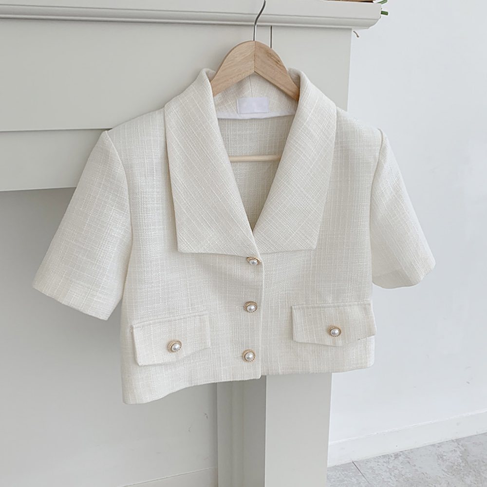 Temperament Small Fragrance Pearl Buckle Lapel Short Suit Jacket