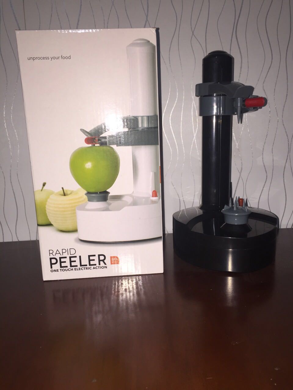 Heavy Duty Multifunctional peeler (UK plug/green)