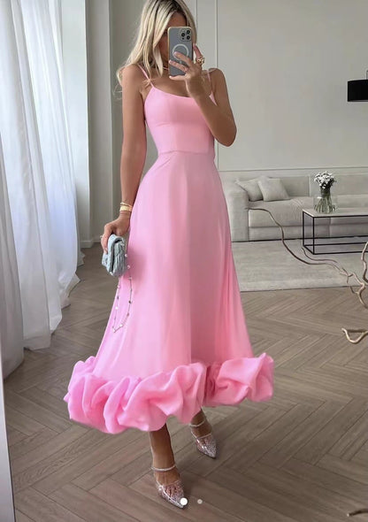 Women's A-line dress with A large halter strap and three-dimensional flowers