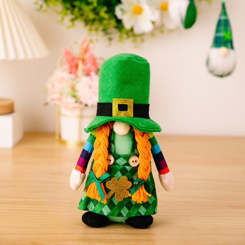 Trifolium Doll Decorative Tabletop Ornaments