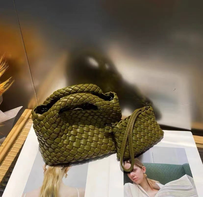 Premium Woven Handmade Mini Small Bag Tote Bucket Bag